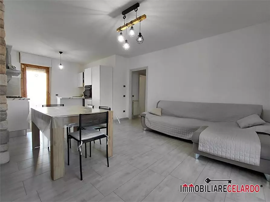 Immagine 1 di Appartamento in vendita  a Colle Di Val D'elsa