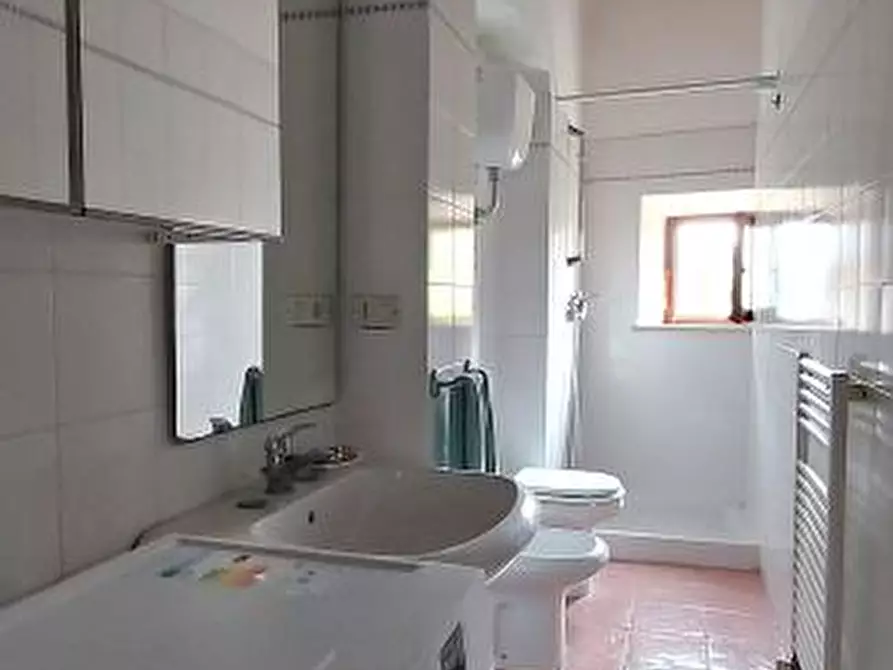 Immagine 10 di Appartamento in vendita  a San Gimignano