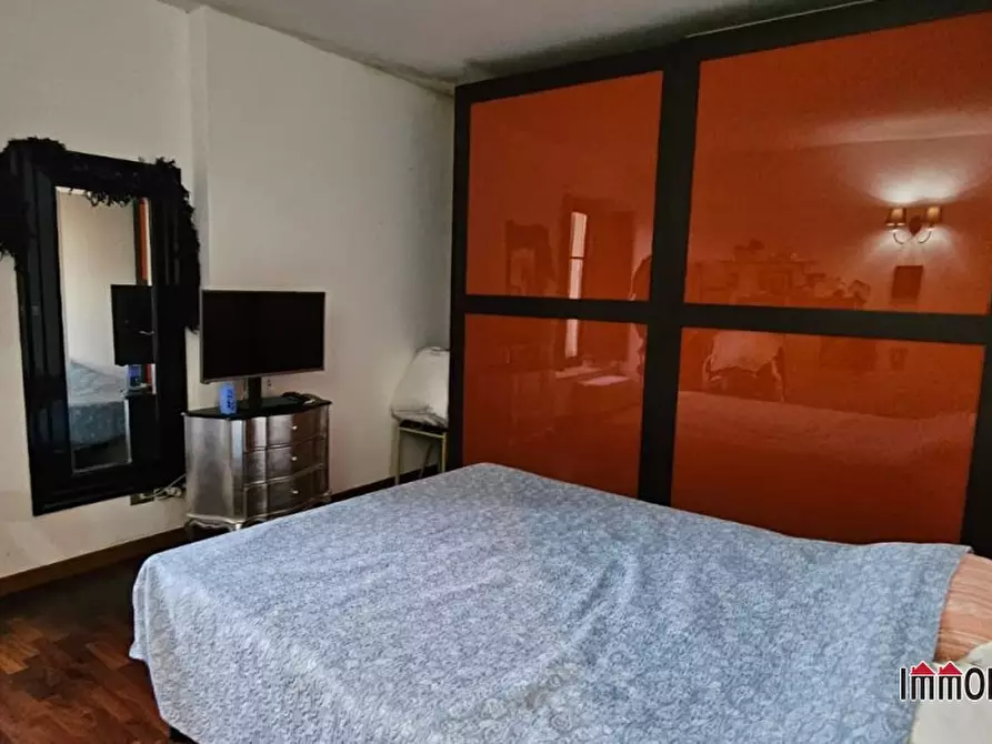 Immagine 8 di Appartamento in vendita  a Poggibonsi