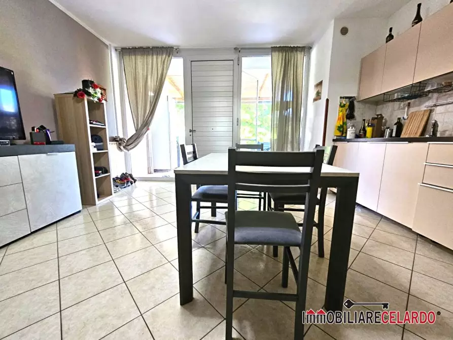 Immagine 5 di Appartamento in vendita  a Colle Di Val D'elsa