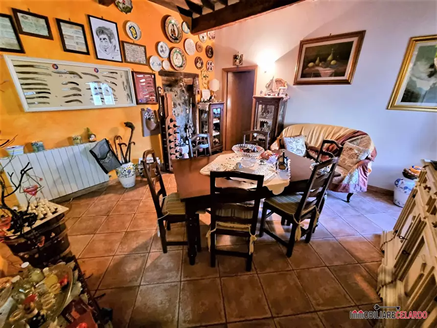 Immagine 3 di Appartamento in vendita  a Colle Di Val D'elsa