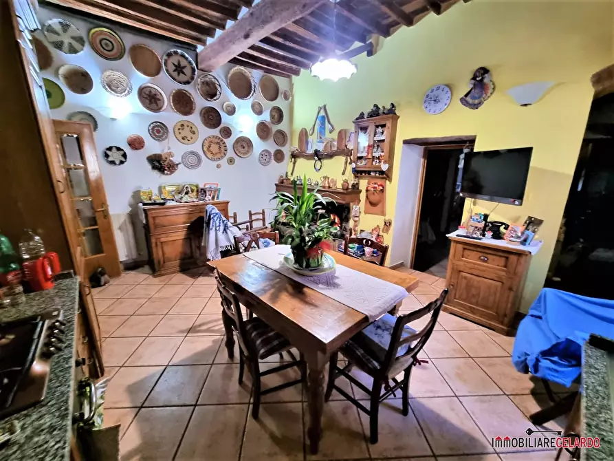 Immagine 5 di Appartamento in vendita  a Colle Di Val D'elsa