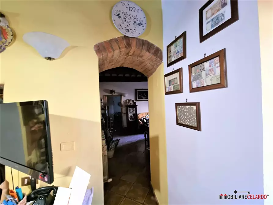 Immagine 4 di Appartamento in vendita  a Colle Di Val D'elsa