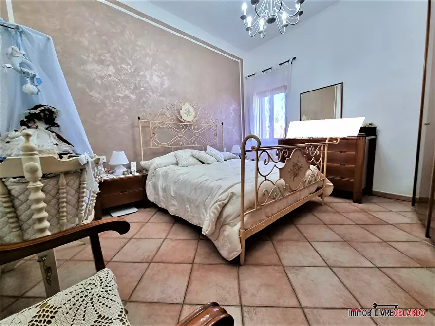 Immagine 10 di Appartamento in vendita  a Colle Di Val D'elsa