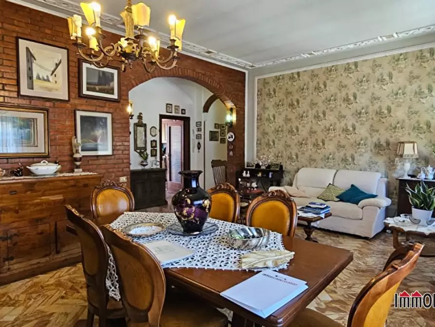 Immagine 2 di Appartamento in vendita  a Colle Di Val D'elsa