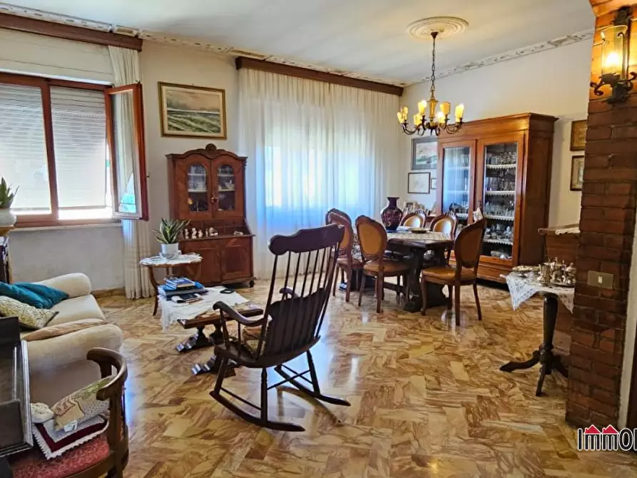 Immagine 5 di Appartamento in vendita  a Colle Di Val D'elsa