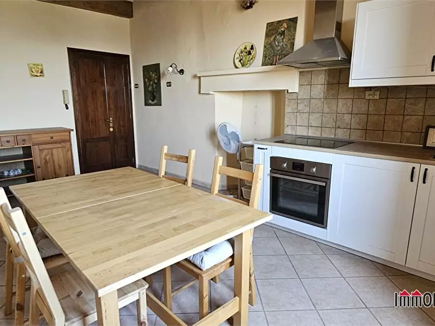 Immagine 4 di Appartamento in vendita  a San Gimignano