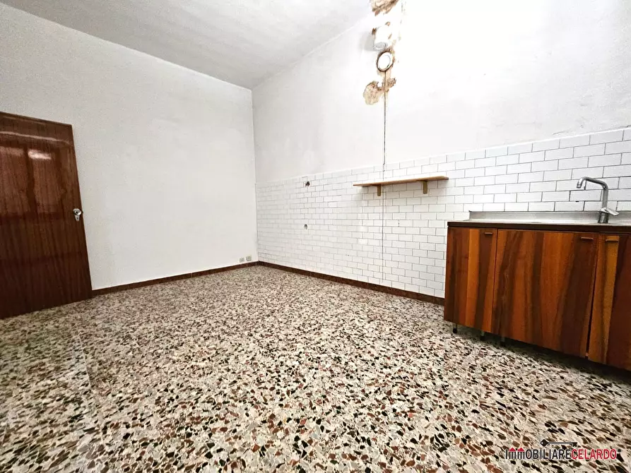 Immagine 2 di Appartamento in vendita  a Casole D'elsa