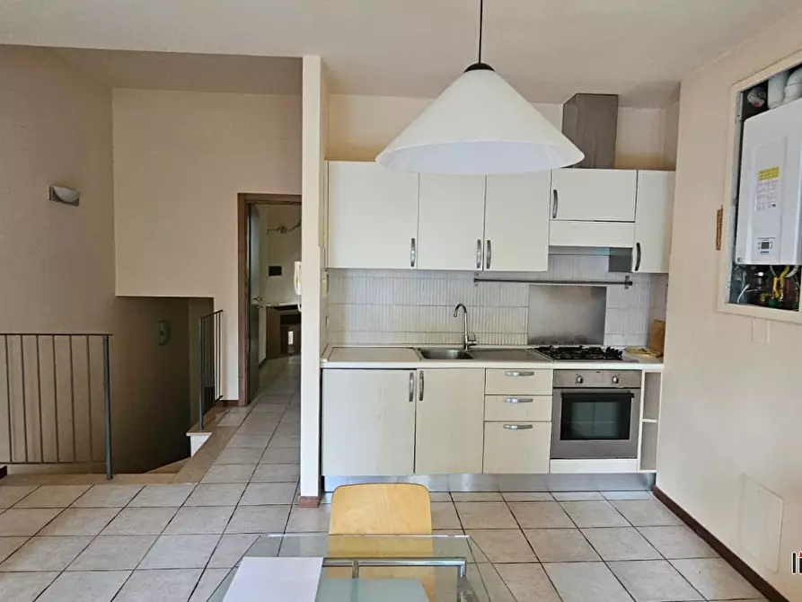 Immagine 6 di Appartamento in vendita  a Colle Di Val D'elsa