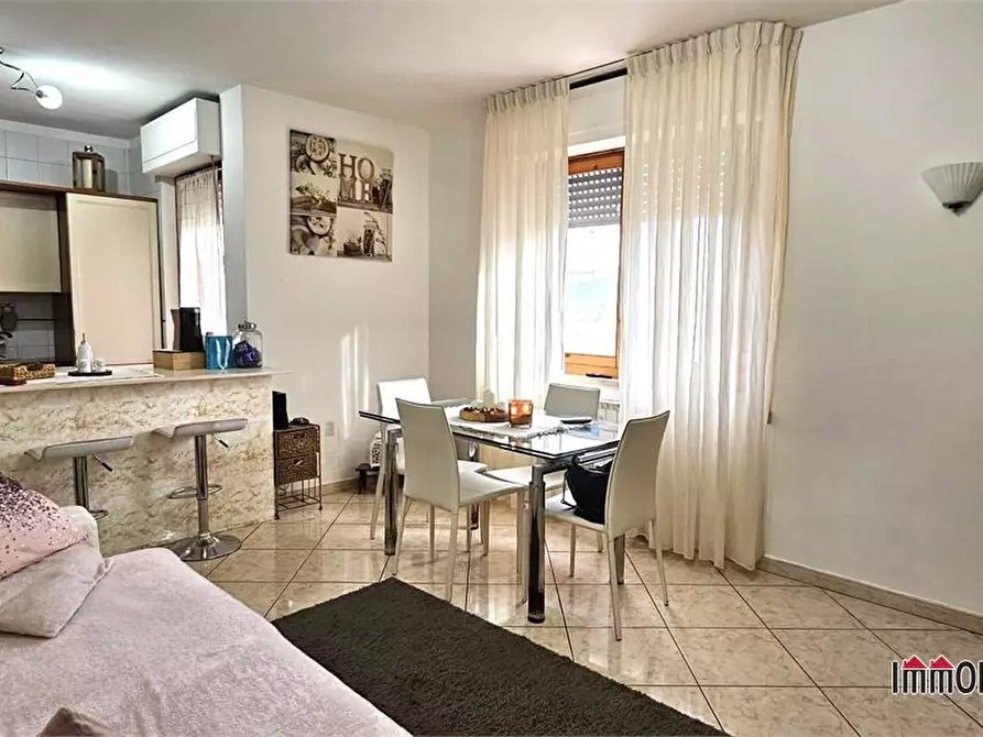 Immagine 3 di Appartamento in vendita  a Colle Di Val D'elsa