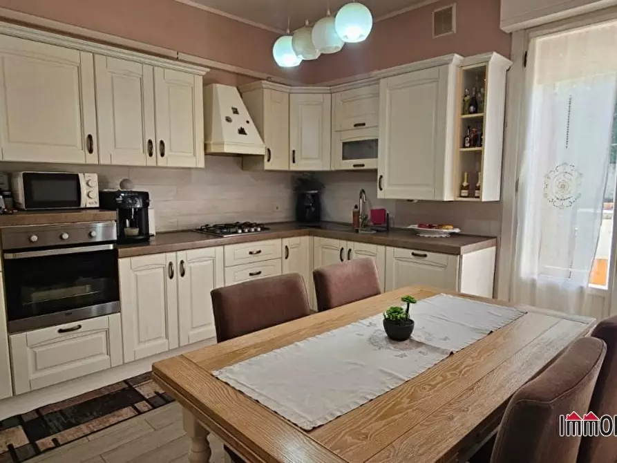 Immagine 7 di Appartamento in vendita  a Colle Di Val D'elsa