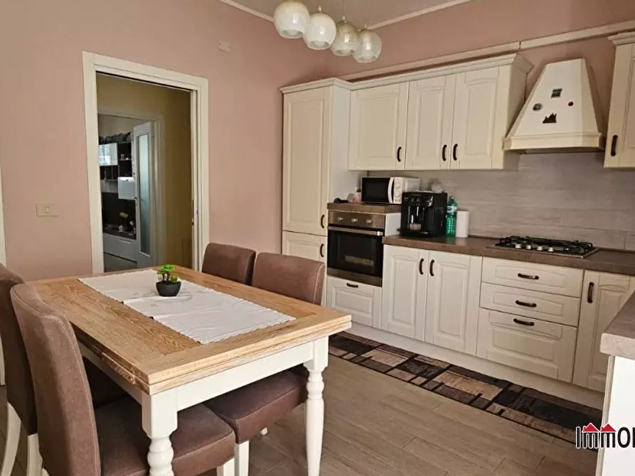 Immagine 8 di Appartamento in vendita  a Colle Di Val D'elsa