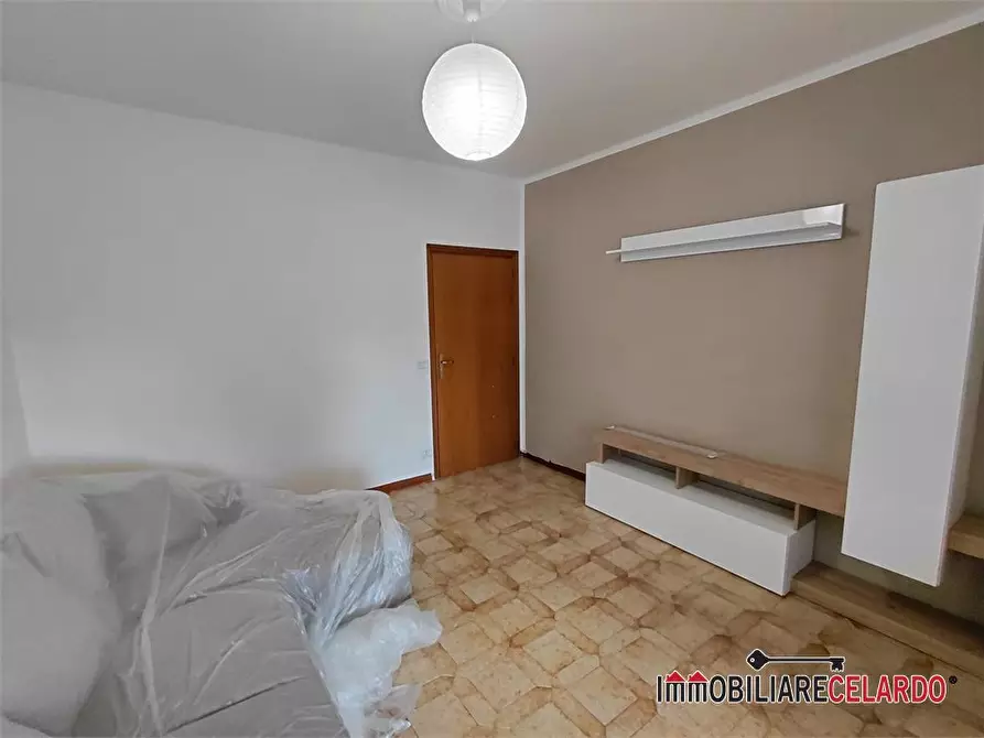 Immagine 6 di Appartamento in vendita  a Colle Di Val D'elsa