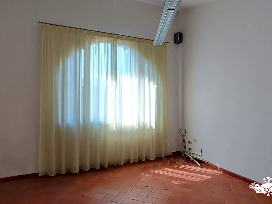 Immagine 2 di Appartamento in vendita  a San Gimignano