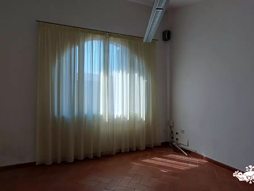 Immagine 4 di Appartamento in vendita  a San Gimignano