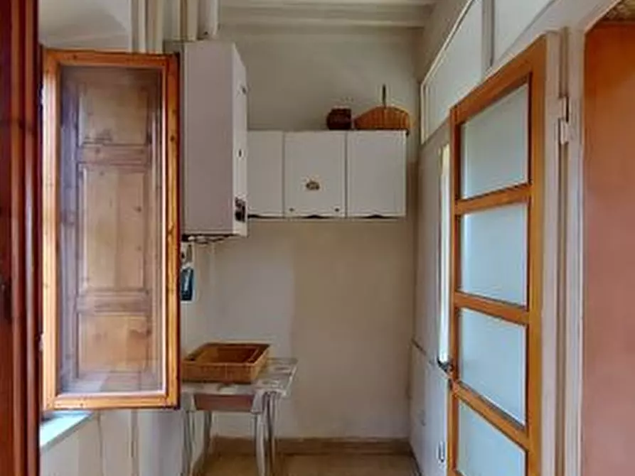 Immagine 5 di Appartamento in vendita  a San Gimignano