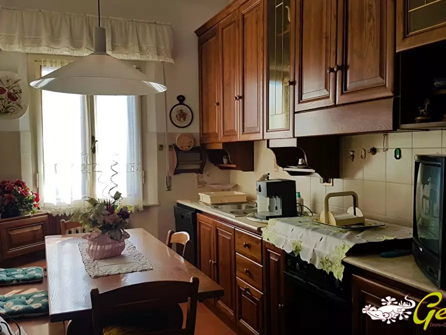 Immagine 2 di Appartamento in vendita  a San Gimignano