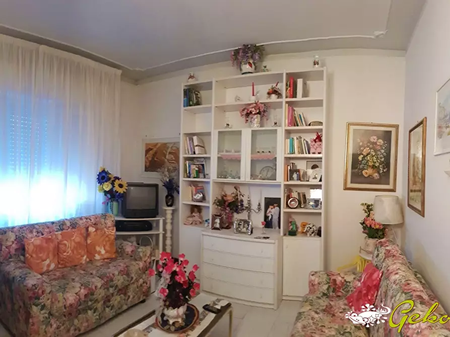 Immagine 4 di Appartamento in vendita  a San Gimignano