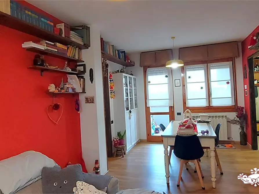 Immagine 3 di Appartamento in vendita  a San Gimignano