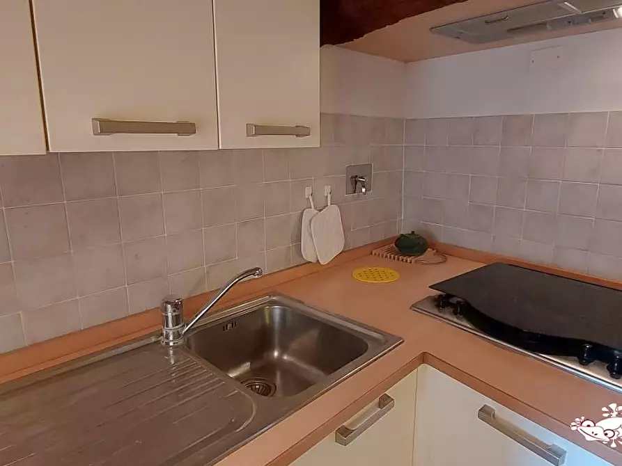 Immagine 9 di Appartamento in vendita  a San Gimignano