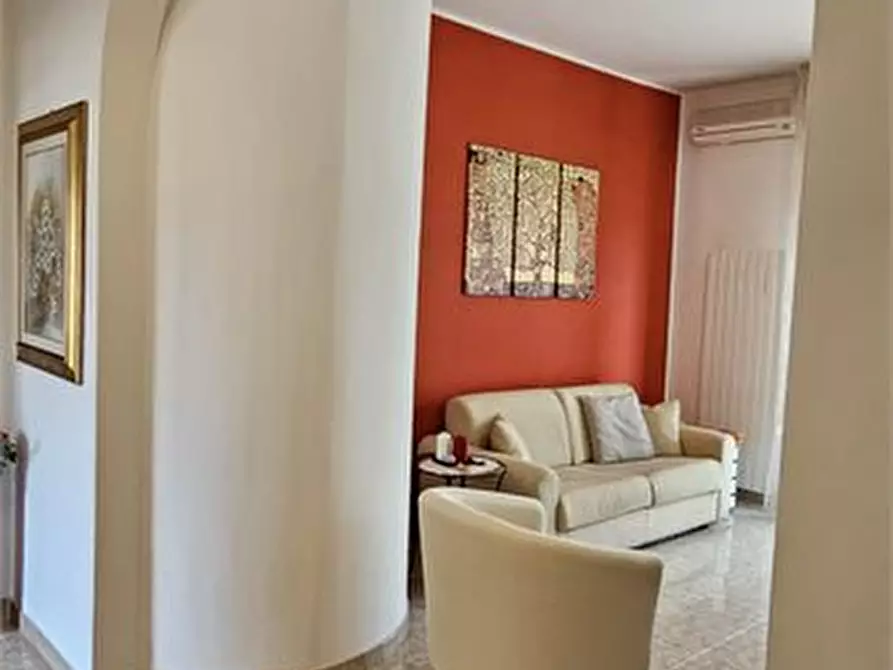 Immagine 3 di Appartamento in vendita  a Poggibonsi