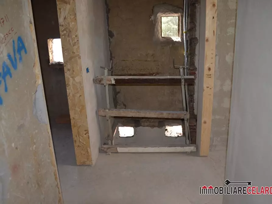 Immagine 6 di Appartamento in vendita  a Poggibonsi