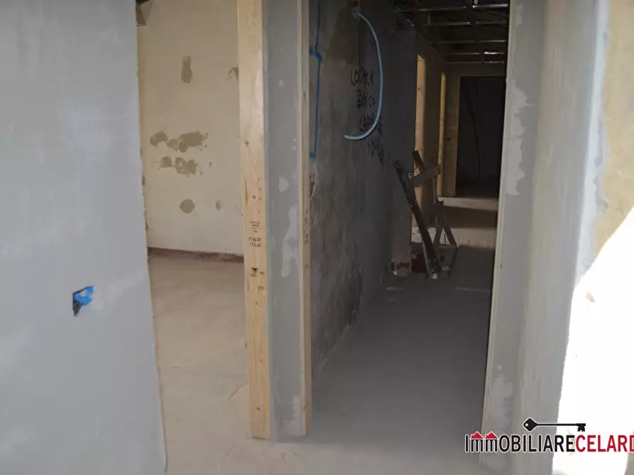 Immagine 10 di Appartamento in vendita  a Poggibonsi