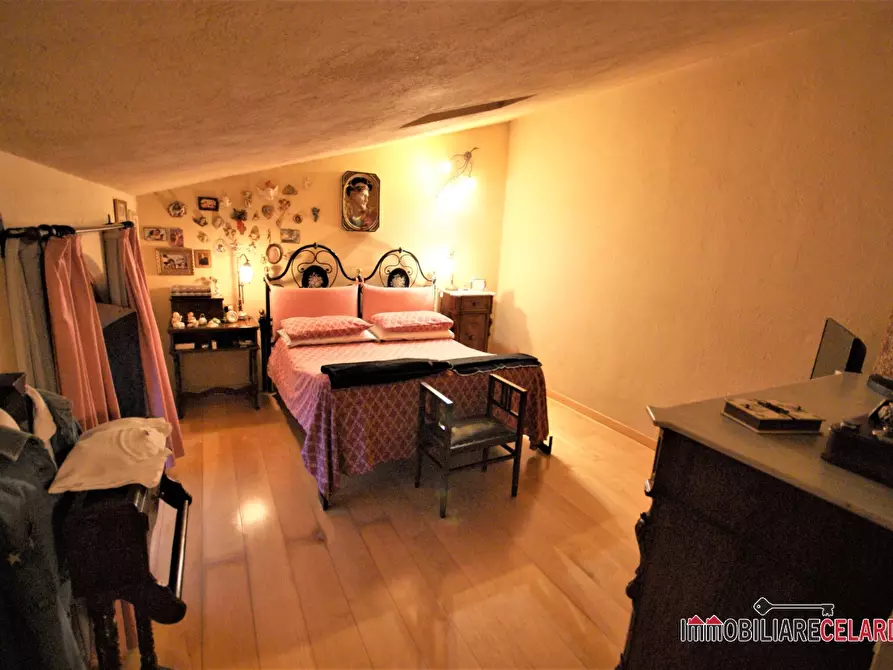 Immagine 5 di Appartamento in vendita  a Poggibonsi