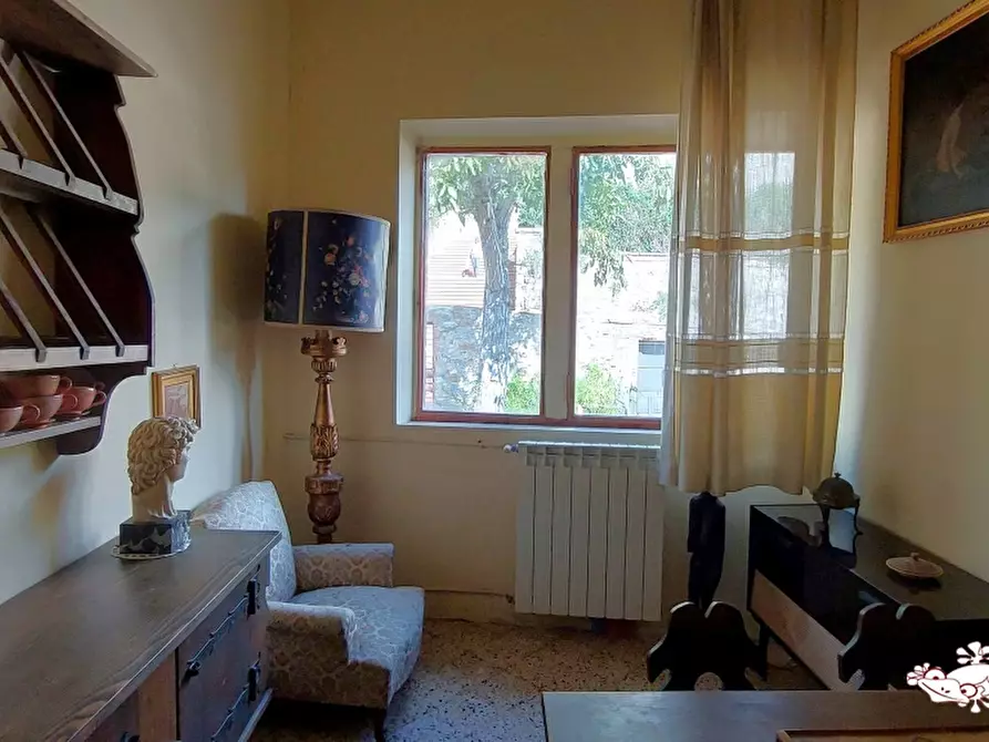 Immagine 3 di Appartamento in vendita  a San Gimignano