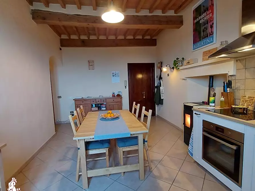 Immagine 3 di Appartamento in vendita  6 a San Gimignano