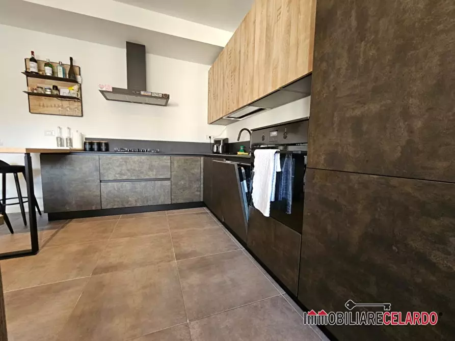 Immagine 10 di Appartamento in vendita  a Colle Di Val D'elsa