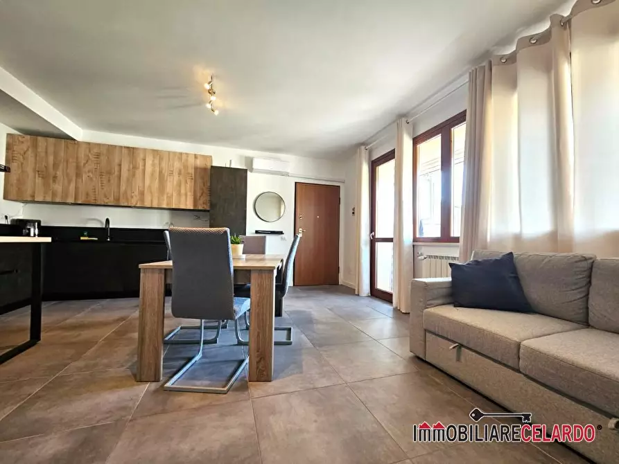 Immagine 2 di Appartamento in vendita  a Colle Di Val D'elsa