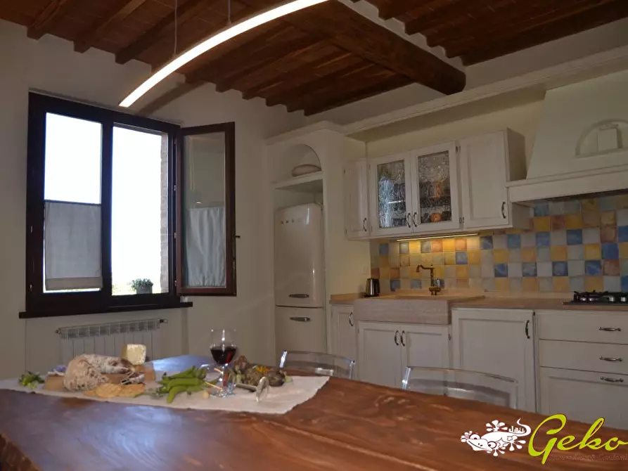 Immagine 8 di Appartamento in vendita  a San Gimignano