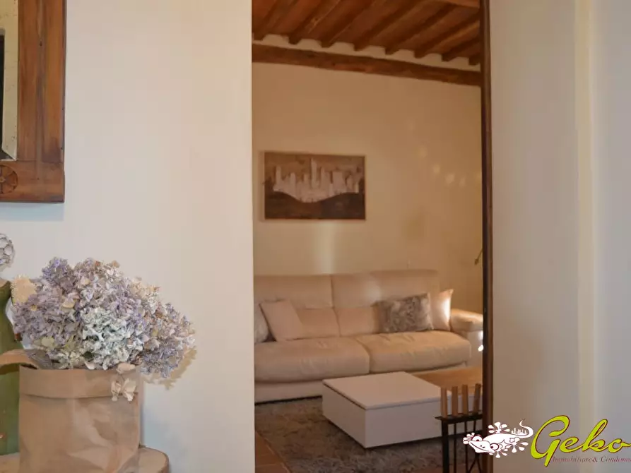 Immagine 2 di Appartamento in vendita  a San Gimignano