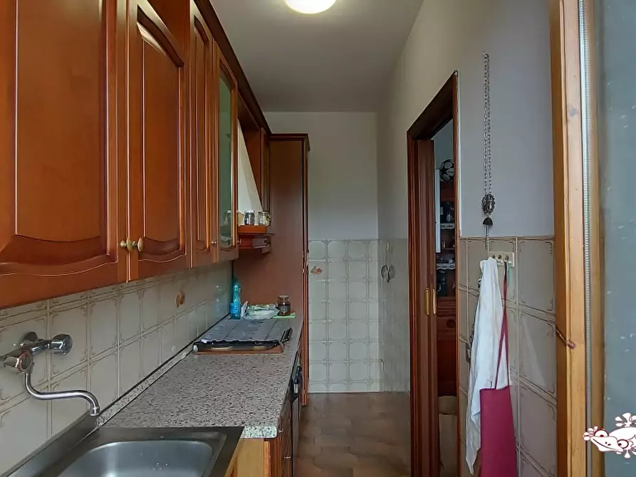 Immagine 3 di Appartamento in vendita  a San Gimignano