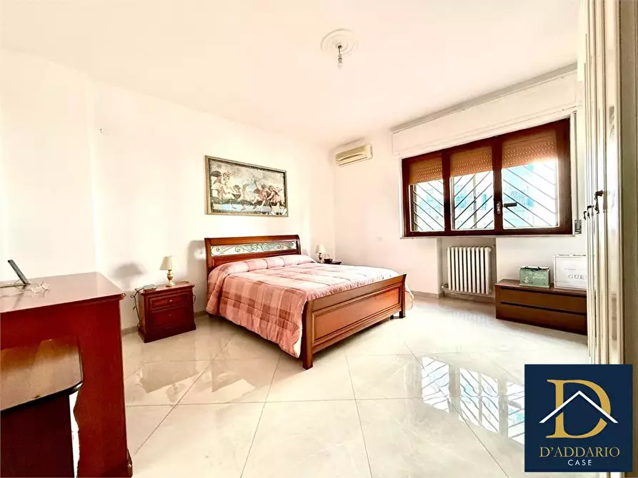 Immagine 10 di Appartamento in vendita  146 a Taranto