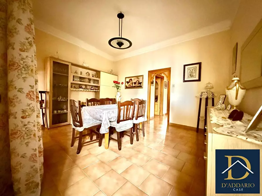 Immagine 10 di Appartamento in vendita  53 a Taranto