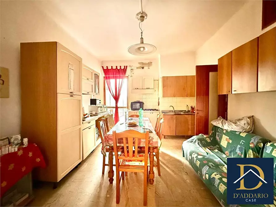 Immagine 6 di Appartamento in vendita  71 a Taranto