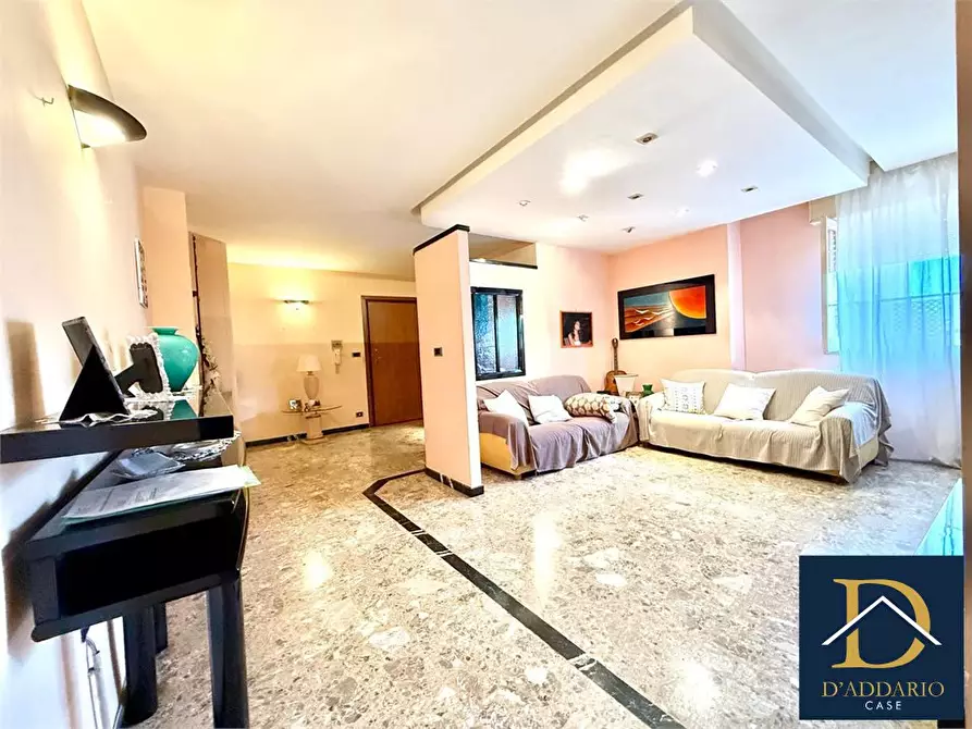 Immagine 1 di Appartamento in vendita  47 a Taranto