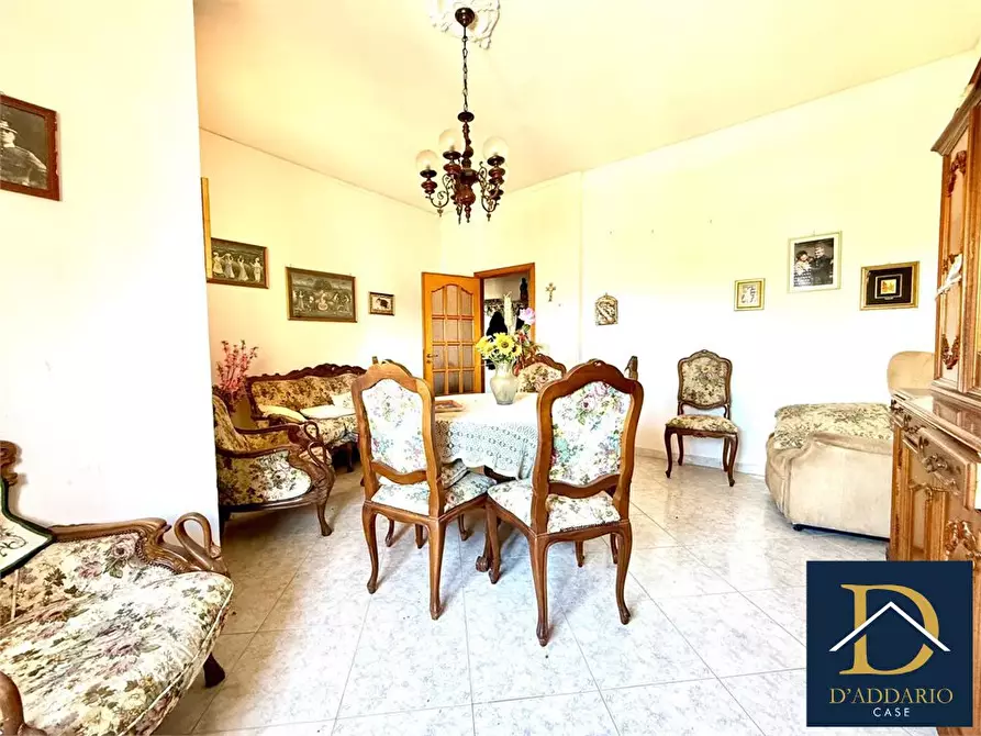 Immagine 5 di Appartamento in vendita  140 a Taranto