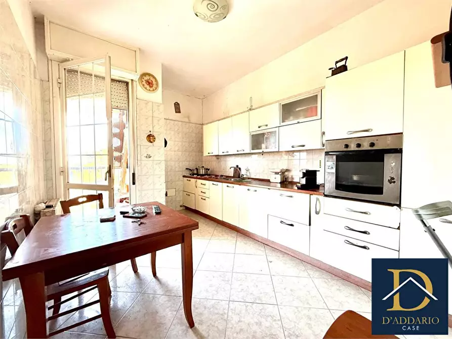 Immagine 6 di Appartamento in vendita  140 a Taranto