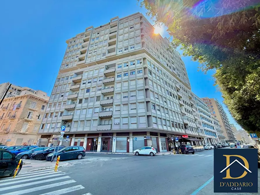 Immagine 1 di Appartamento in vendita  71 a Taranto