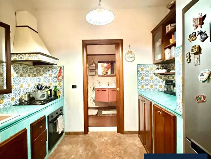 Immagine 7 di Appartamento in vendita  123 a Taranto