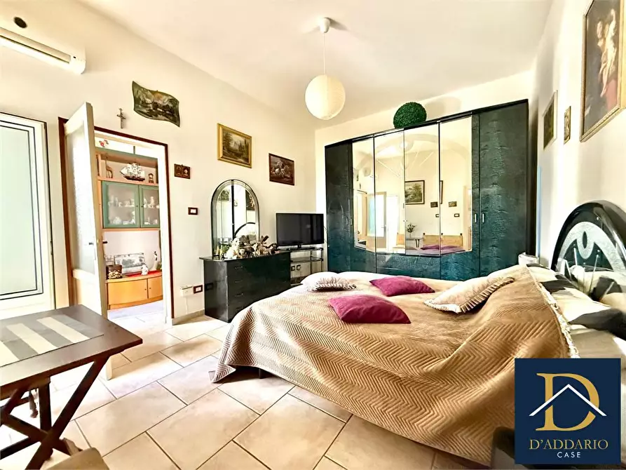 Immagine 3 di Appartamento in vendita  280 a Taranto