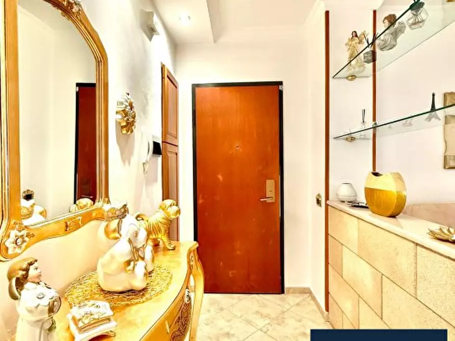 Immagine 2 di Appartamento in vendita  5 a Taranto