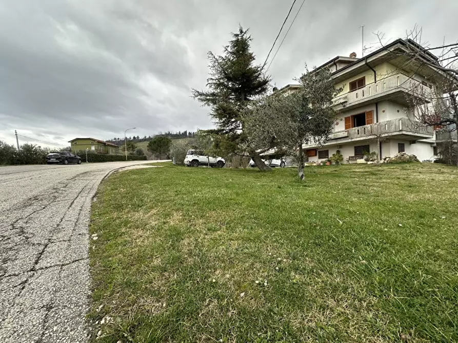 Immagine 10 di Appartamento in vendita  a Civitella Del Tronto