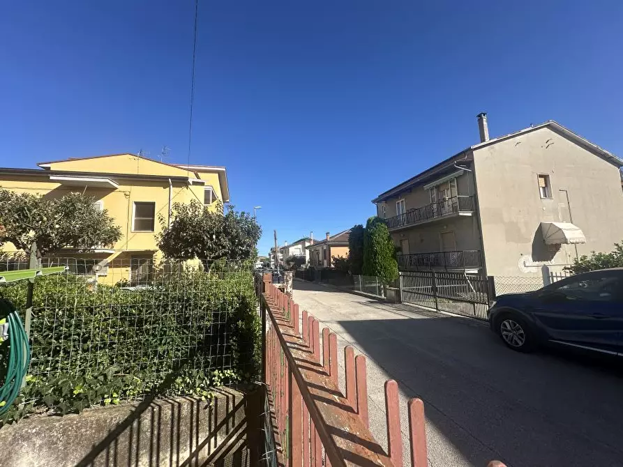 Immagine 7 di Appartamento in vendita  31 a Giulianova