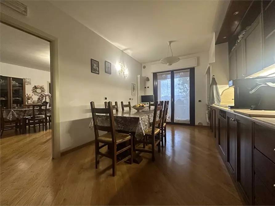 Immagine 9 di Appartamento in vendita  5 a Teramo