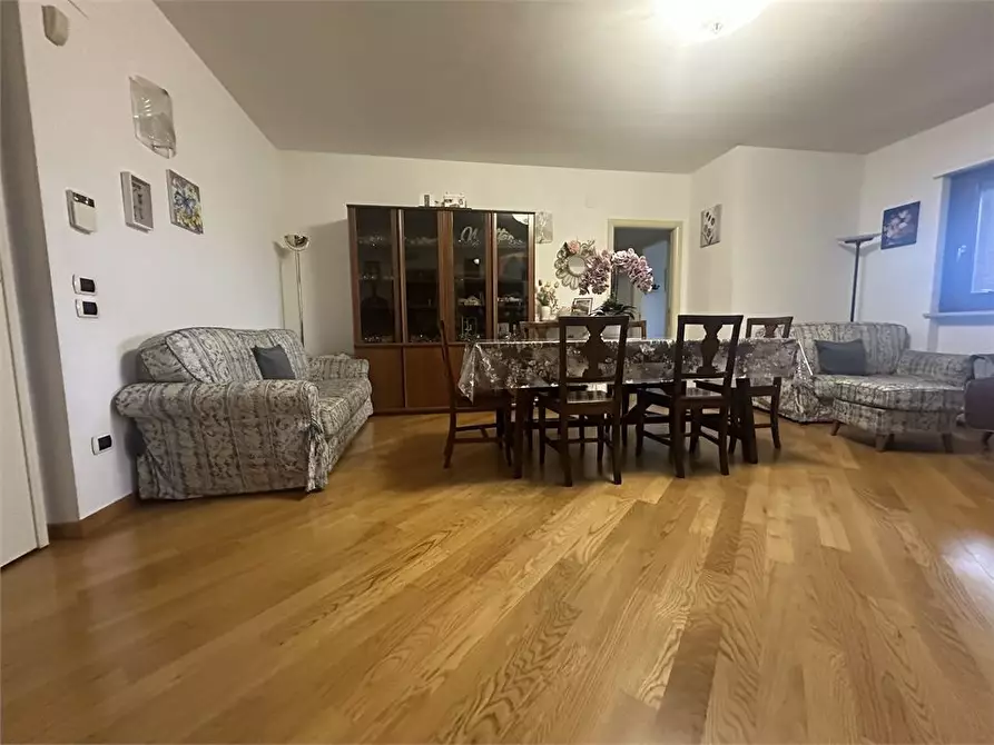 Immagine 3 di Appartamento in vendita  5 a Teramo