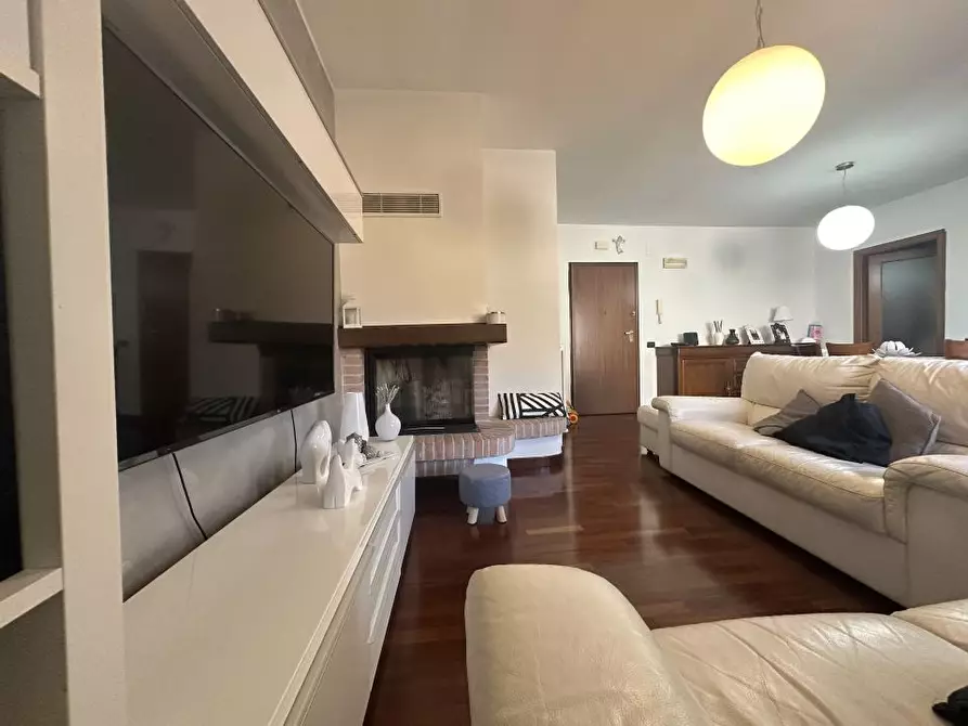 Immagine 2 di Appartamento in vendita  snc a Teramo